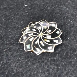 Alpaca Pinwheel Brooch